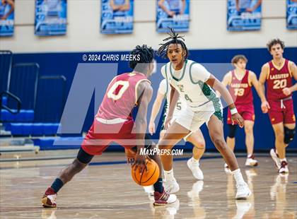 Thumbnail 2 in Lassiter vs Forest (Hounds Holiday Hoop Classic) photogallery.