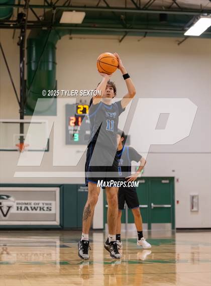 Thumbnail 2 in San Tan Foothills @ Tanque Verde photogallery.