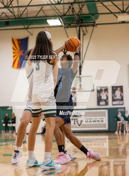 Thumbnail 1 in San Tan Foothills @ Tanque Verde photogallery.