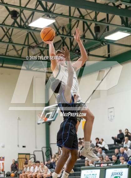 Thumbnail 3 in San Tan Foothills @ Tanque Verde photogallery.