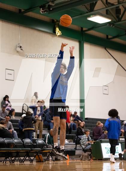 Thumbnail 3 in San Tan Foothills @ Tanque Verde photogallery.