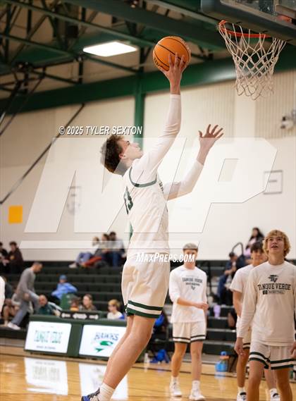 Thumbnail 2 in San Tan Foothills @ Tanque Verde photogallery.