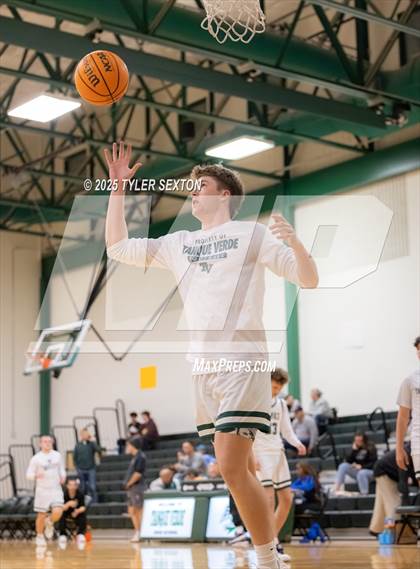 Thumbnail 1 in San Tan Foothills @ Tanque Verde photogallery.