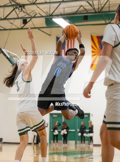 Thumbnail 3 in San Tan Foothills @ Tanque Verde photogallery.