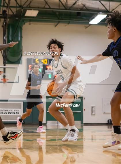 Thumbnail 2 in San Tan Foothills @ Tanque Verde photogallery.