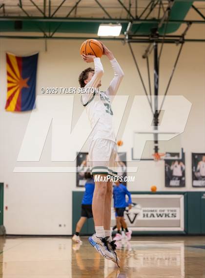 Thumbnail 2 in San Tan Foothills @ Tanque Verde photogallery.