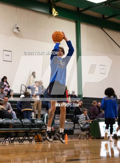 Thumbnail 2 in San Tan Foothills @ Tanque Verde photogallery.