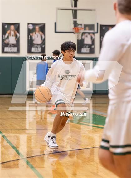 Thumbnail 2 in San Tan Foothills @ Tanque Verde photogallery.