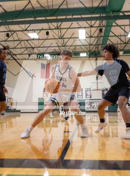 Thumbnail 1 in San Tan Foothills @ Tanque Verde photogallery.