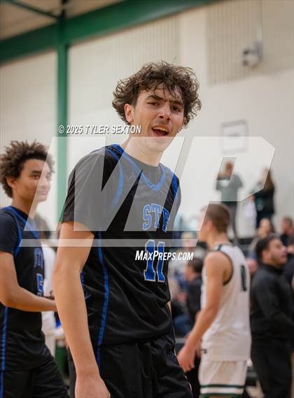 Thumbnail 2 in San Tan Foothills @ Tanque Verde photogallery.