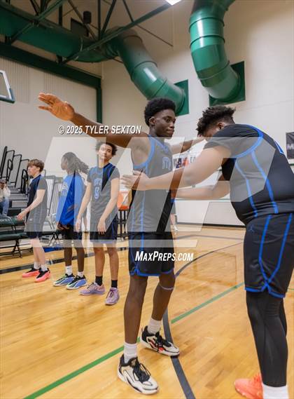 Thumbnail 2 in San Tan Foothills @ Tanque Verde photogallery.