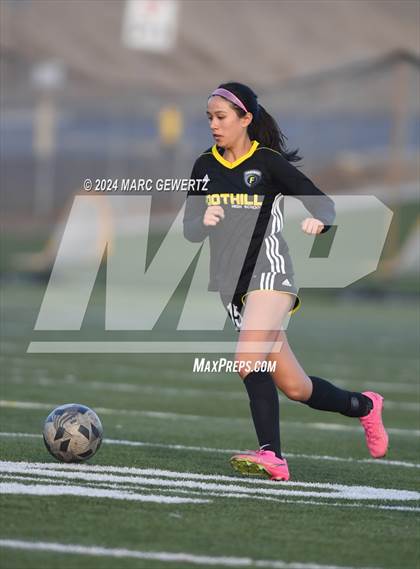 Thumbnail 1 in Esperanza @ Foothill photogallery.