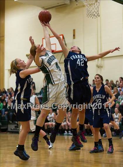 Thumbnail 2 in Franklin vs. Mansfield (MIAA South Division 1 Quarterfinal) photogallery.