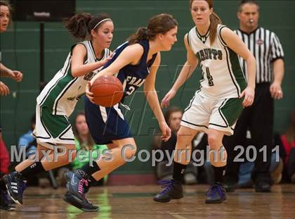 Thumbnail 2 in Franklin vs. Mansfield (MIAA South Division 1 Quarterfinal) photogallery.