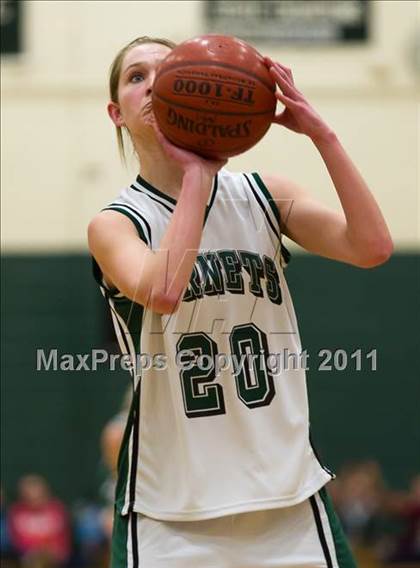 Thumbnail 2 in Franklin vs. Mansfield (MIAA South Division 1 Quarterfinal) photogallery.