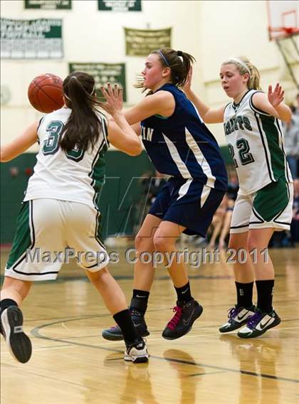 Thumbnail 2 in Franklin vs. Mansfield (MIAA South Division 1 Quarterfinal) photogallery.