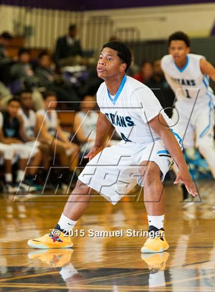 Thumbnail 3 in Hercules vs. Acalanes (Amador Valley Tournament) photogallery.