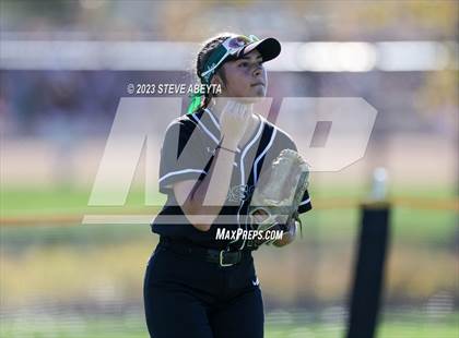 Thumbnail 3 in Horizon vs. Fossil Ridge (CHSAA 5A First Round) photogallery.