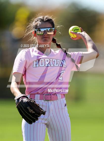 Thumbnail 1 in Horizon vs. Fossil Ridge (CHSAA 5A First Round) photogallery.