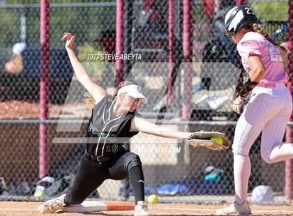 Thumbnail 3 in Horizon vs. Fossil Ridge (CHSAA 5A First Round) photogallery.