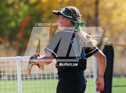 Thumbnail 3 in Horizon vs. Fossil Ridge (CHSAA 5A First Round) photogallery.