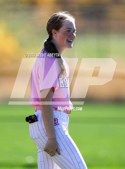 Thumbnail 2 in Horizon vs. Fossil Ridge (CHSAA 5A First Round) photogallery.