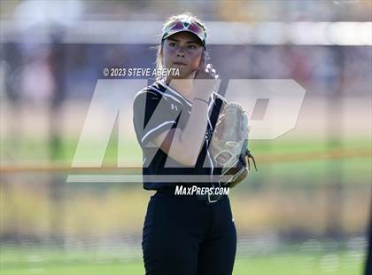 Thumbnail 2 in Horizon vs. Fossil Ridge (CHSAA 5A First Round) photogallery.