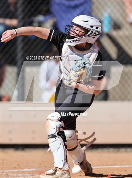 Thumbnail 3 in Horizon vs. Fossil Ridge (CHSAA 5A First Round) photogallery.