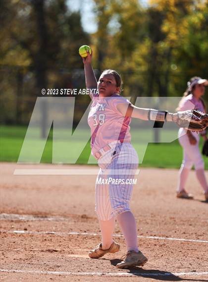 Thumbnail 3 in Horizon vs. Fossil Ridge (CHSAA 5A First Round) photogallery.
