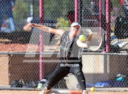 Thumbnail 1 in Horizon vs. Fossil Ridge (CHSAA 5A First Round) photogallery.