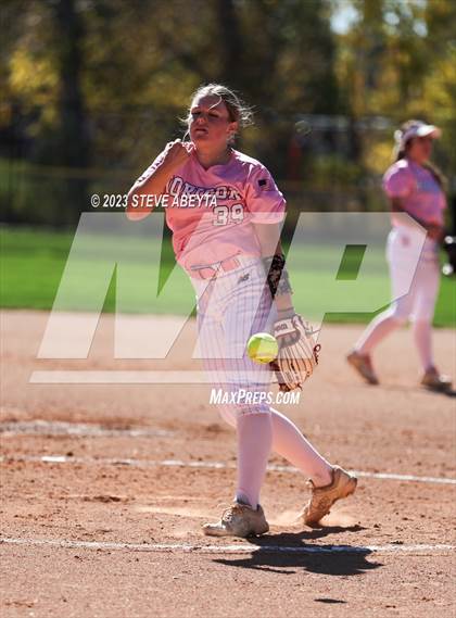 Thumbnail 2 in Horizon vs. Fossil Ridge (CHSAA 5A First Round) photogallery.