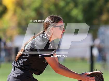 Thumbnail 1 in Horizon vs. Fossil Ridge (CHSAA 5A First Round) photogallery.