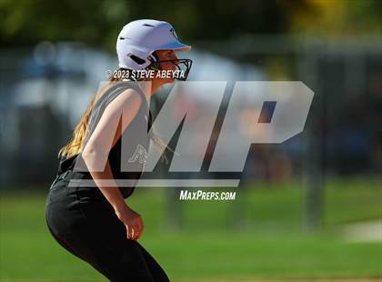 Thumbnail 3 in Horizon vs. Fossil Ridge (CHSAA 5A First Round) photogallery.