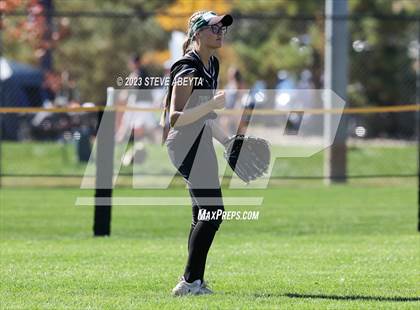 Thumbnail 2 in Horizon vs. Fossil Ridge (CHSAA 5A First Round) photogallery.