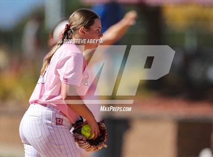 Thumbnail 3 in Horizon vs. Fossil Ridge (CHSAA 5A First Round) photogallery.