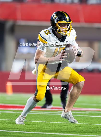 Thumbnail 1 in Waverly vs. Gretna East (NSAA Class B Final) photogallery.
