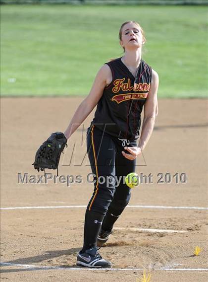 Thumbnail 3 in Ramona vs Torrey Pines (North County Tournament) photogallery.
