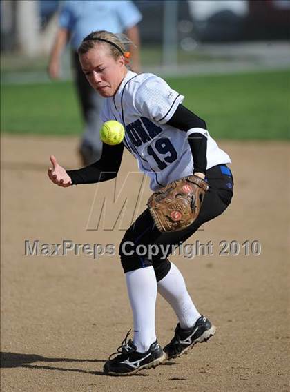 Thumbnail 2 in Ramona vs Torrey Pines (North County Tournament) photogallery.