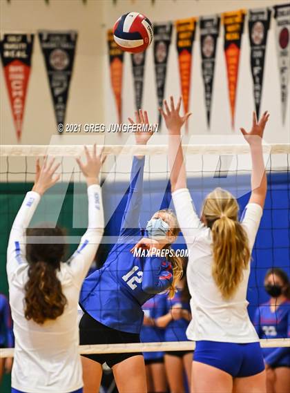 Thumbnail 3 in Tamalpais @ Branson (Senior Night) photogallery.