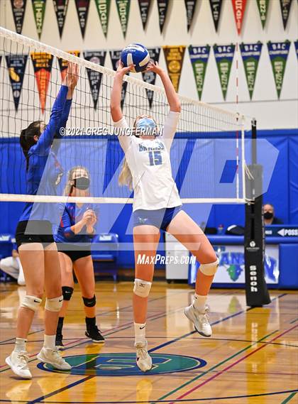 Thumbnail 2 in Tamalpais @ Branson (Senior Night) photogallery.