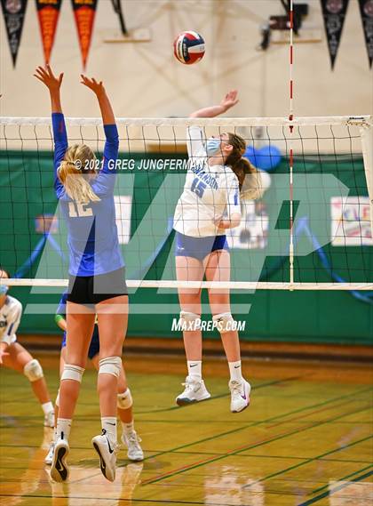 Thumbnail 2 in Tamalpais @ Branson (Senior Night) photogallery.