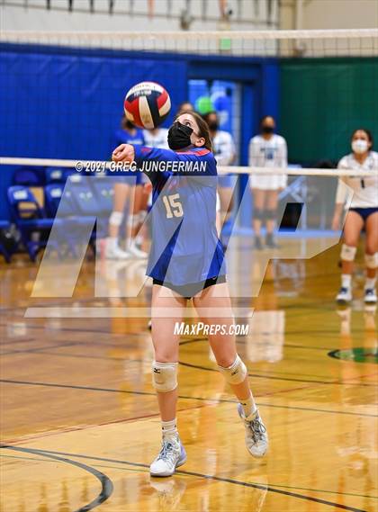 Thumbnail 2 in Tamalpais @ Branson (Senior Night) photogallery.