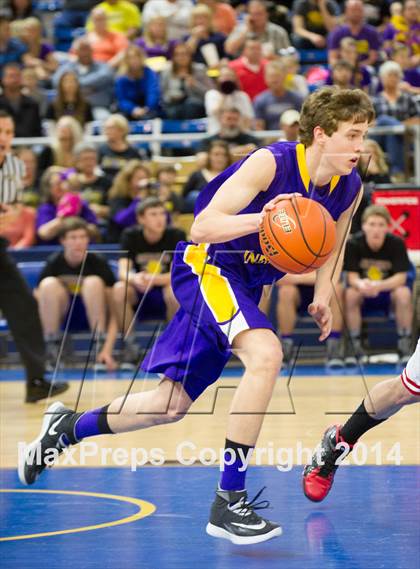 Thumbnail 2 in Anacoco vs. Midland (LHSAA Semifinal) photogallery.