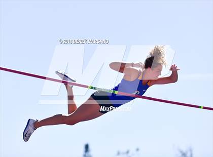 Thumbnail 2 in CCS Top 8 Classic Los Gatos (Girls Pole Vault) photogallery.