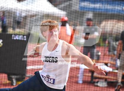 Thumbnail 2 in UIL 3A Track & Field Finals  photogallery.
