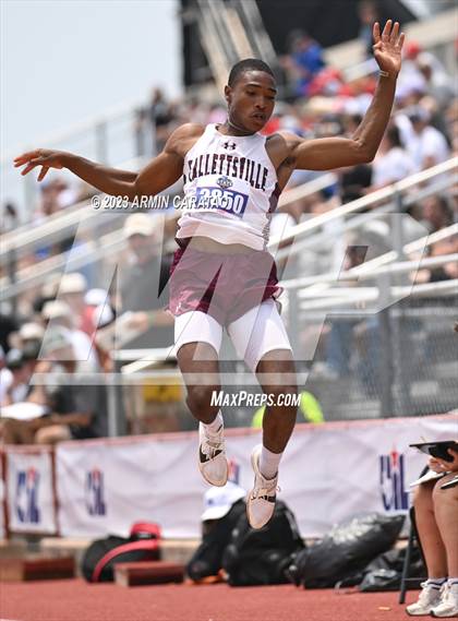 Thumbnail 2 in UIL 3A Track & Field Finals  photogallery.