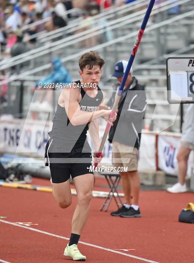 Photo 37 in the UIL 3A Track & Field Finals Photo Gallery (201 Photos)