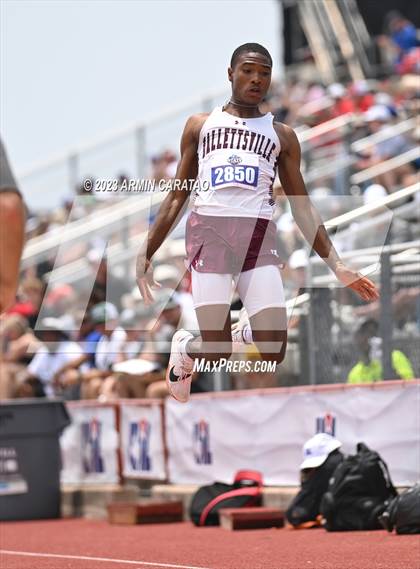 Thumbnail 1 in UIL 3A Track & Field Finals  photogallery.