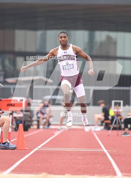 Thumbnail 3 in UIL 3A Track & Field Finals  photogallery.