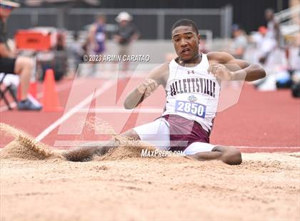 Thumbnail 1 in UIL 3A Track & Field Finals  photogallery.